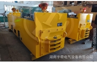 國(guó)外客戶(hù)定制的斬波調(diào)速CJY10噸架線式湘潭電機(jī)車(chē)發(fā)貨